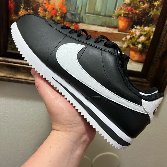 Nike Cortez Basic Black White sneakers - Picture 10 of 16
